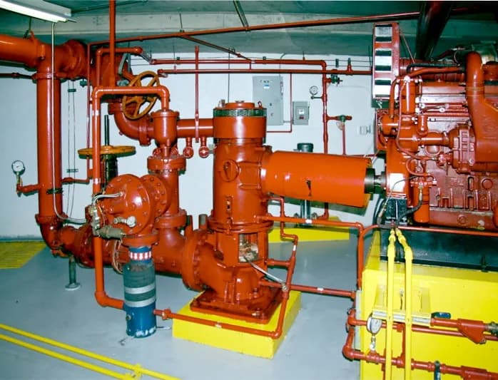 Diesel engine driven vertical fire pump with engine, radiator and pump body